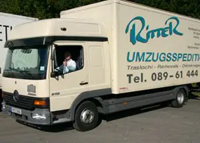 Umzugs-Lkw von Ritter Umzüge im Einsatz